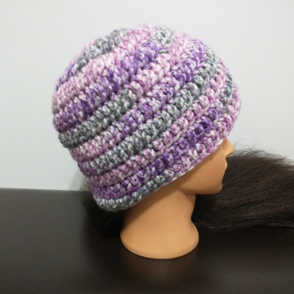 SOLD - HOST PICK - Chunky Ombré Purple Beanie - Picture 4 of 6